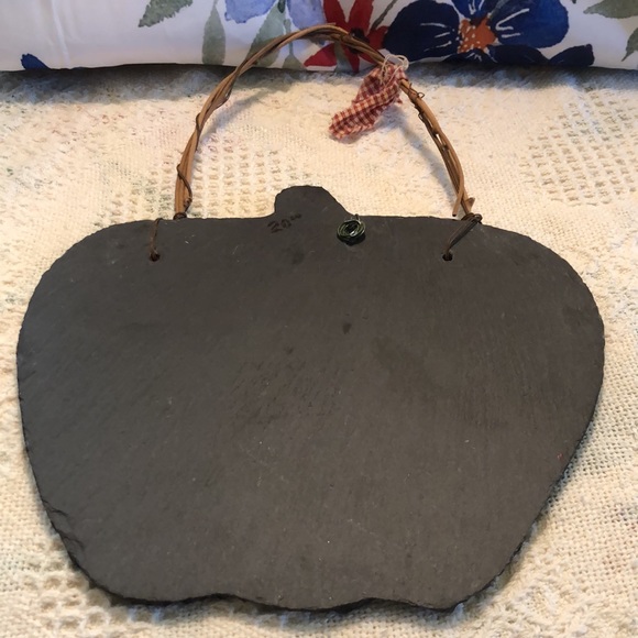 Apple Slate Welcome Sign Decor Wall w/twig Hanger 9”x13” - Picture 3 of 3